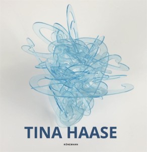 TINA HASSE, PRACA ZBIOROWA