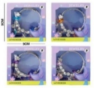 BRANSOLETKA + CHARMSY 4 RODZ 9X9CM, MADEJ