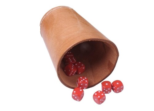 Skórzany kubek do kości, Quint